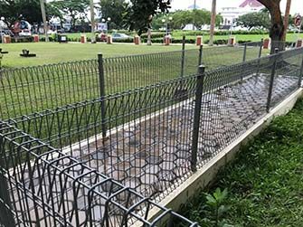 Roll Top Fence
