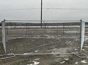 Chain link temporary fence